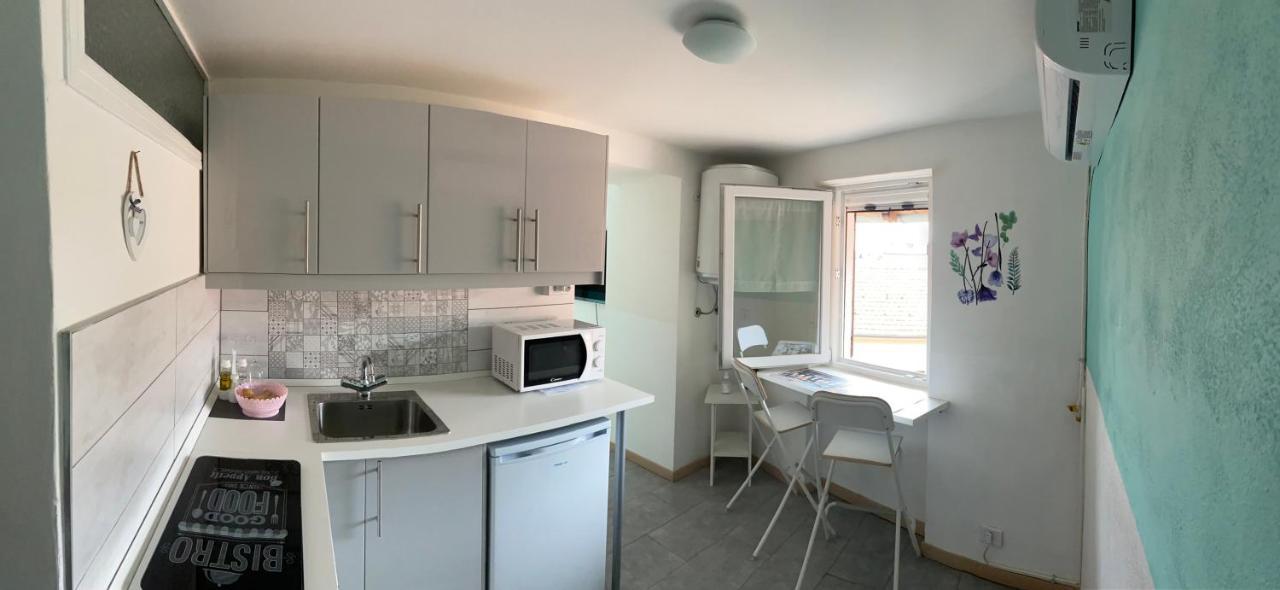 Il Nido Di Tiffany Appartement Massino Visconti Buitenkant foto