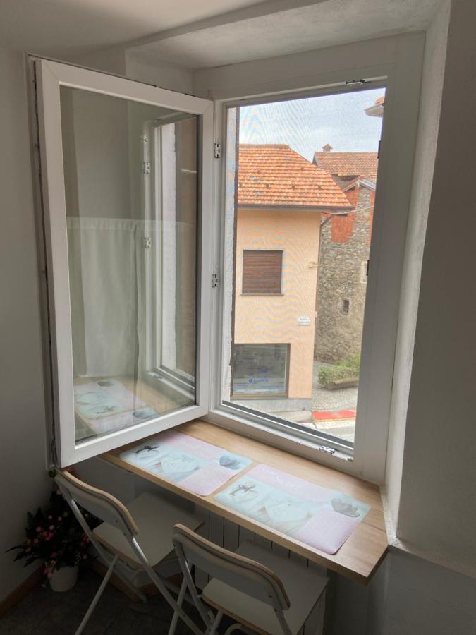 Il Nido Di Tiffany Appartement Massino Visconti Buitenkant foto