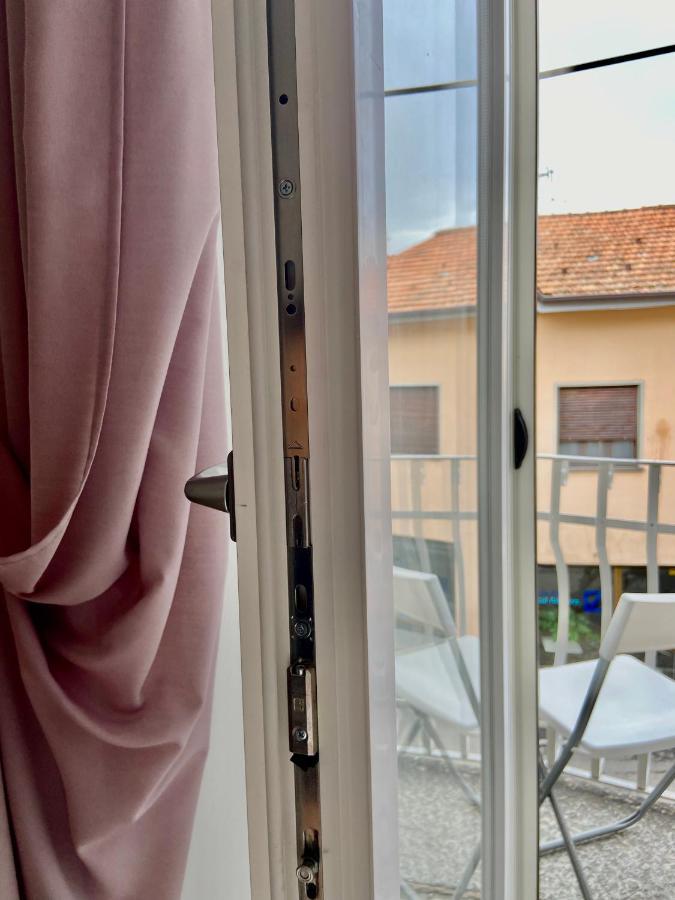 Il Nido Di Tiffany Appartement Massino Visconti Buitenkant foto