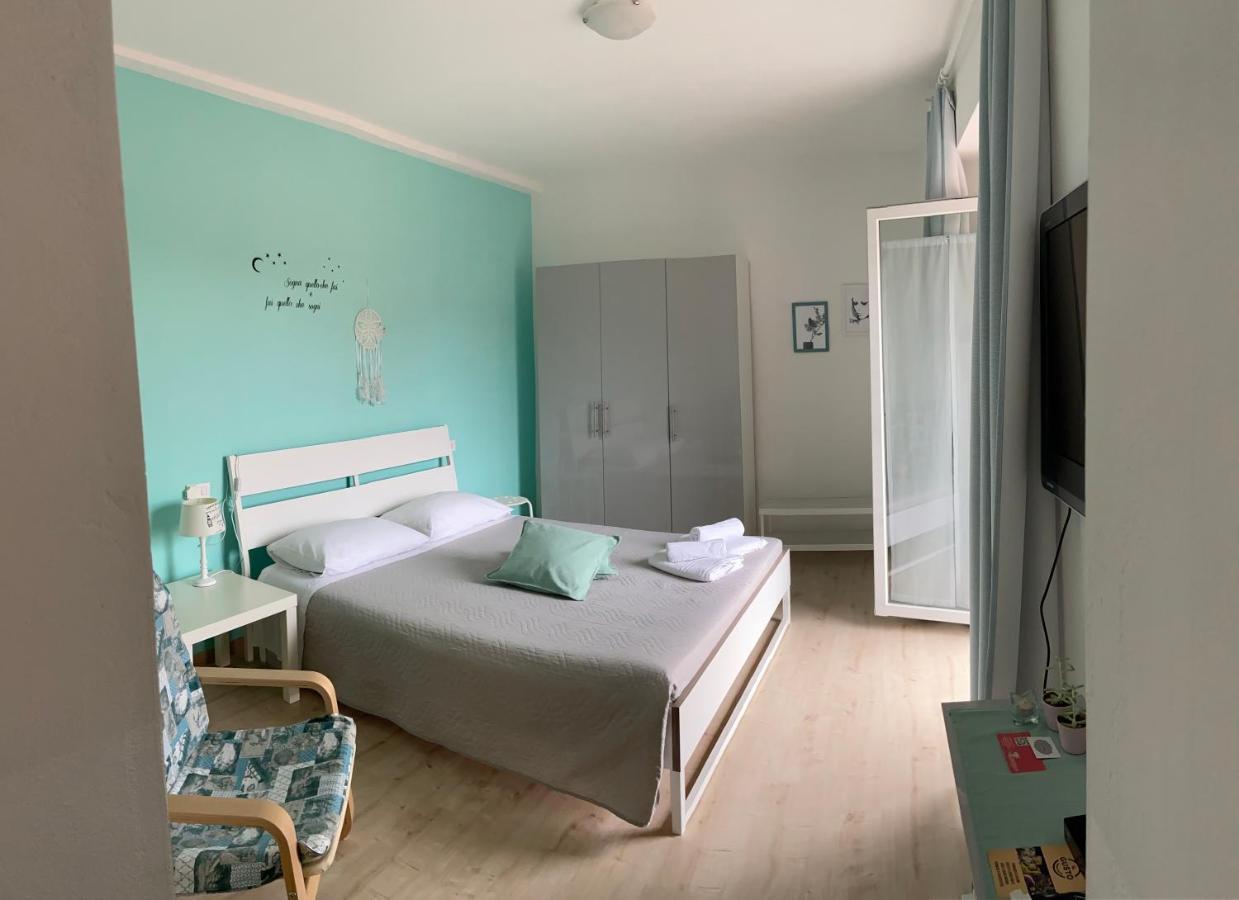 Il Nido Di Tiffany Appartement Massino Visconti Buitenkant foto