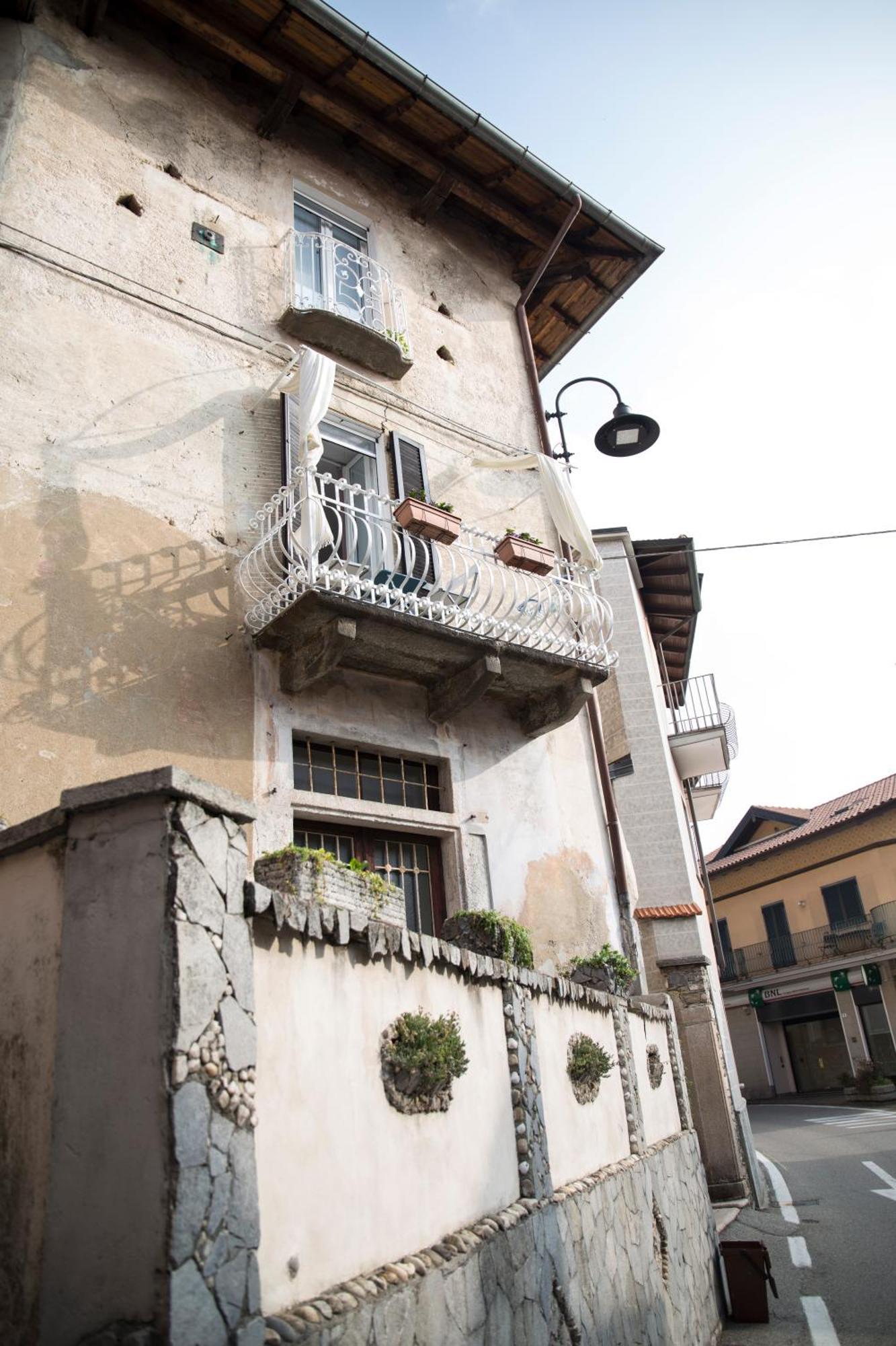 Il Nido Di Tiffany Appartement Massino Visconti Buitenkant foto