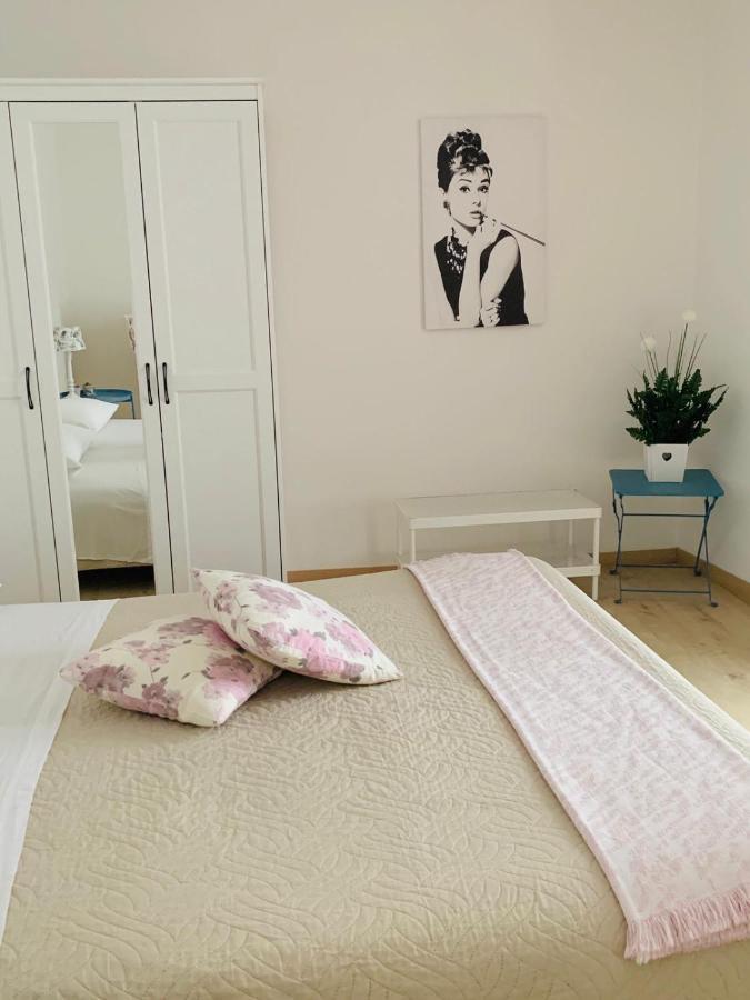 Il Nido Di Tiffany Appartement Massino Visconti Buitenkant foto